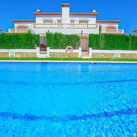 Litoral Costa Dorada - El Bosque Only Families