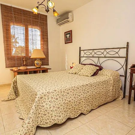 Litoral Costa Dorada - El Bosque Only Families