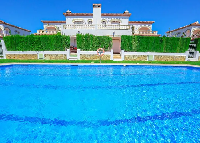 Litoral Costa Dorada - El Bosque Only Families